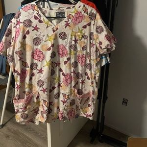 ButterSoft beach scrub shirt